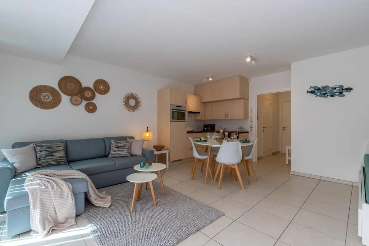 Ferienwohnung 'Blue Sea' - Studio In Ostend With Private Parking Belgien